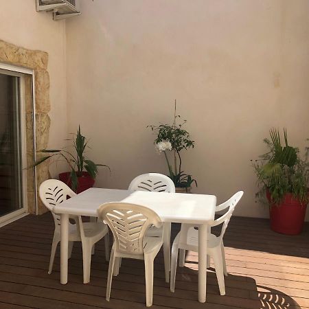 Maison De Village Avec Patio Bessan Exterior photo